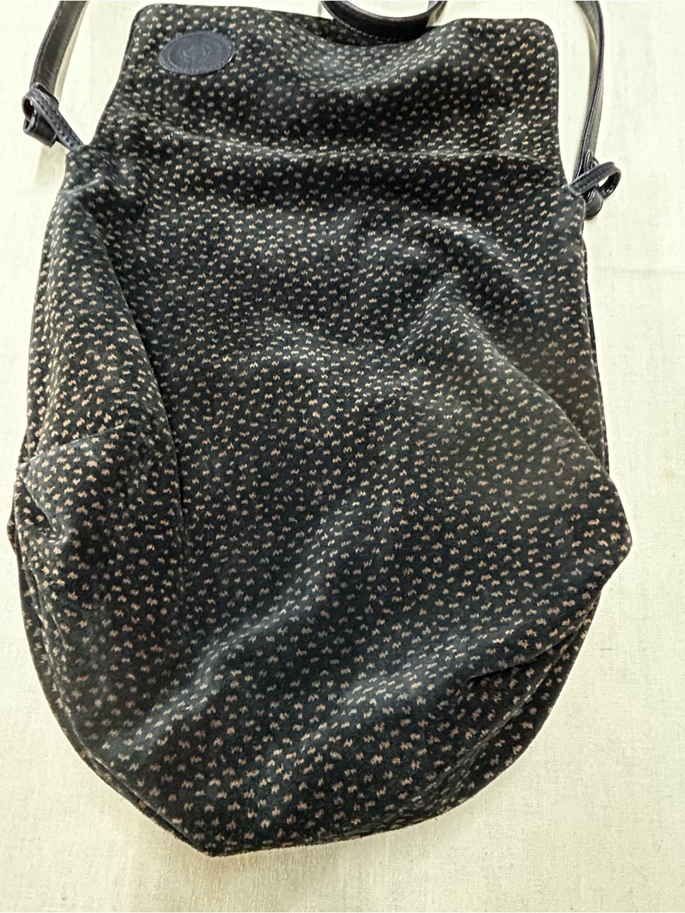 Vintage Bagheera Black Suede purse - Picture 4 of 9